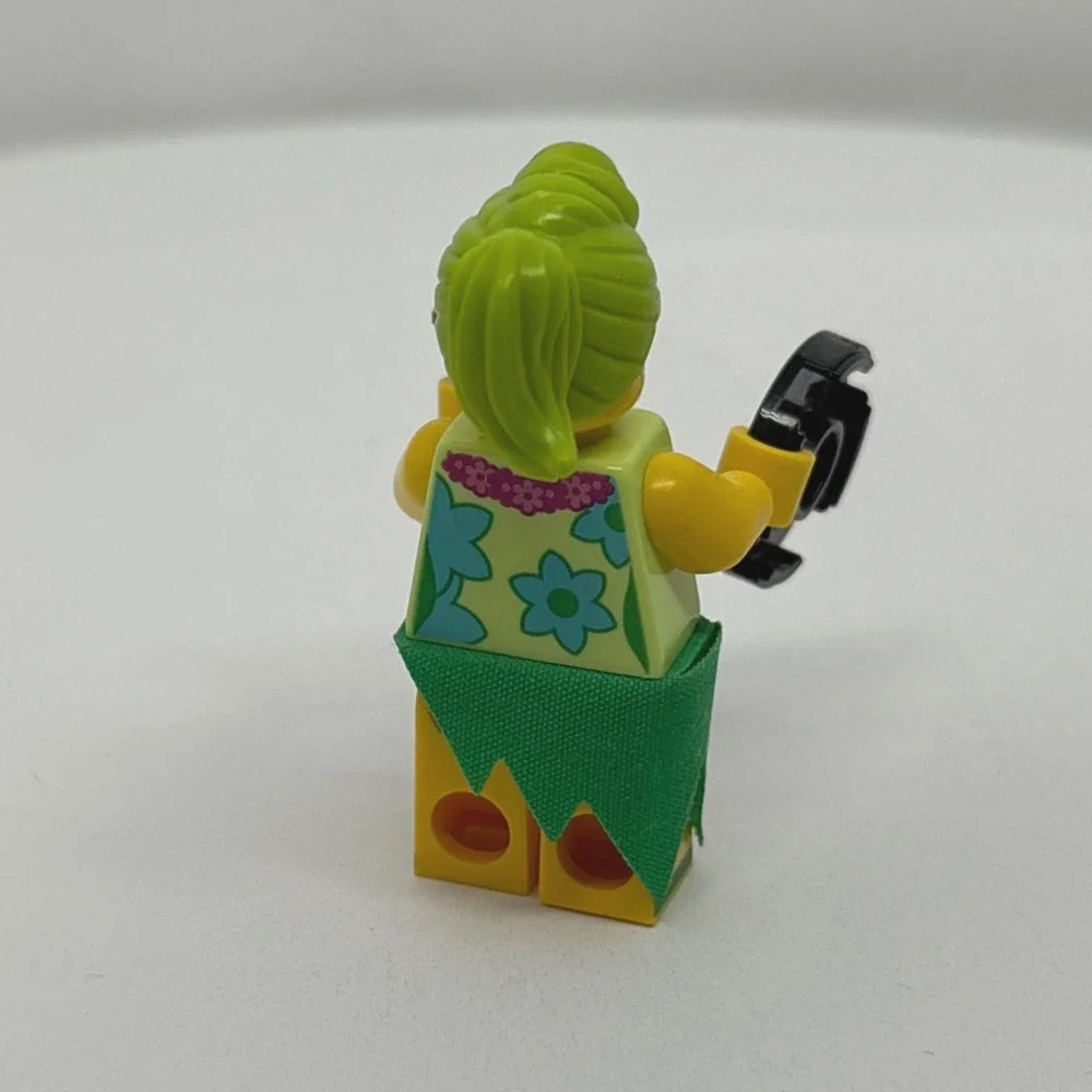 Lego Hula Lula Minifigure The Lego Movie 2 CMF Series 71023 Record Microphone